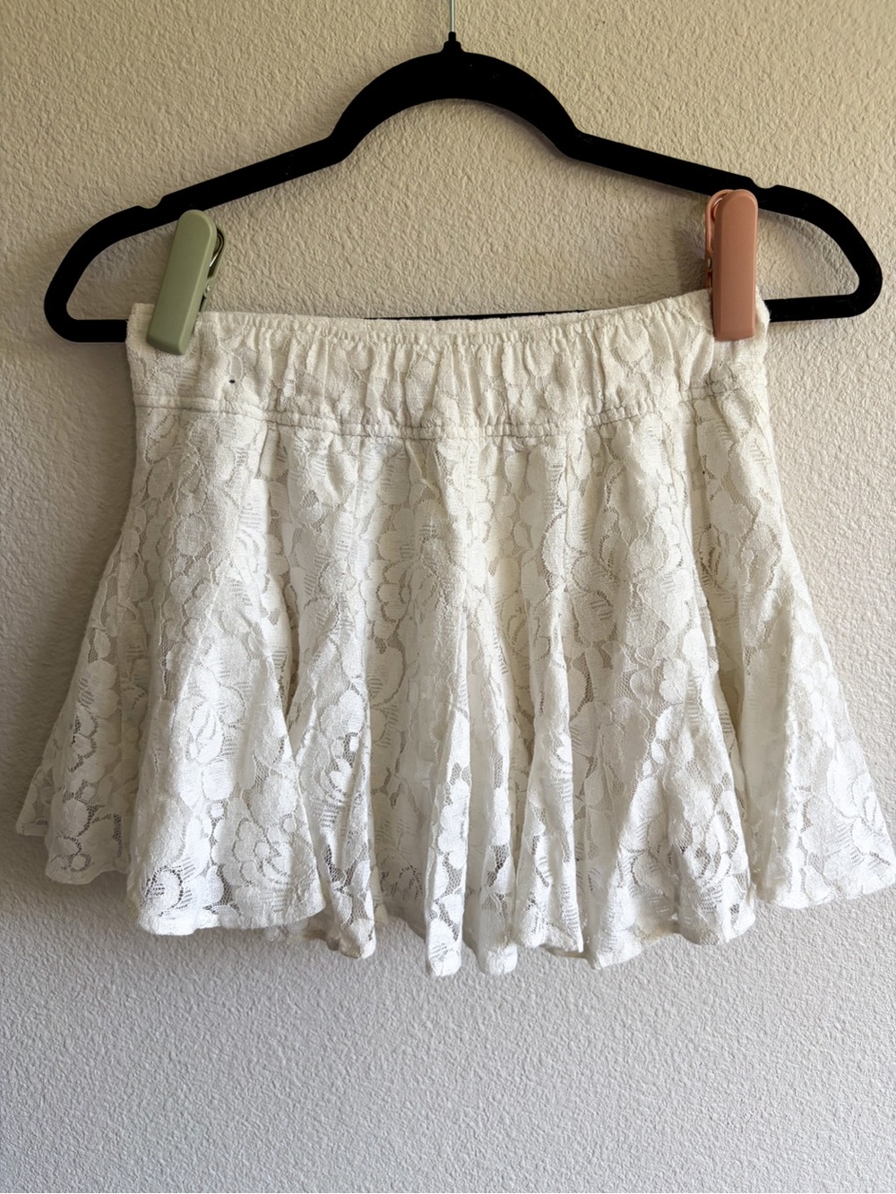 Abercrombie & Fitch White Lace Circle Skirt